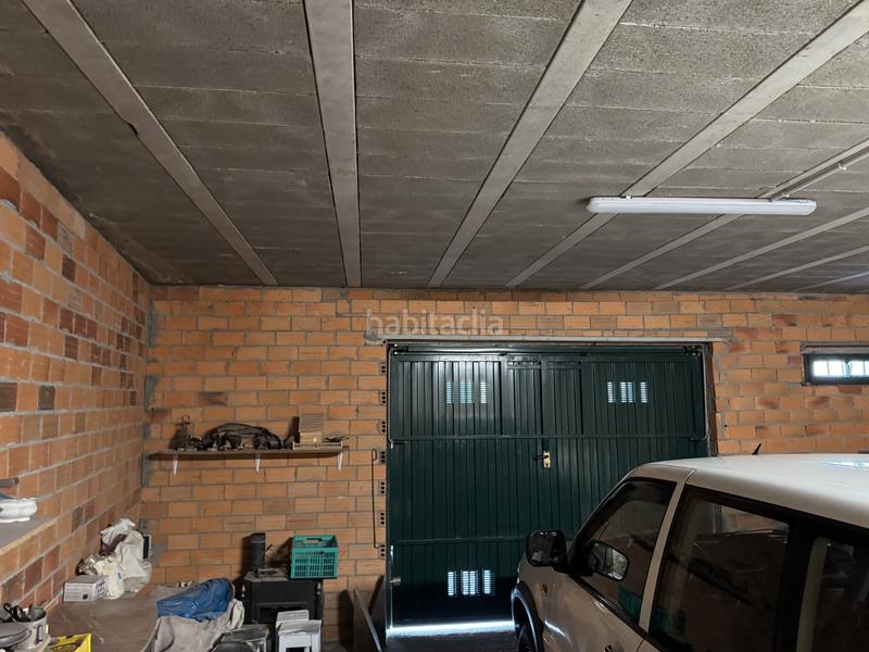 Foto 6ff58cf1-0777-461a-a620-651a1a438ab4. Casa adossada amb calefacció aparcament a Melón