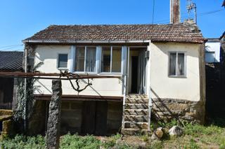 Maison à Melón. Casa de piedra para rehabilitar en quines