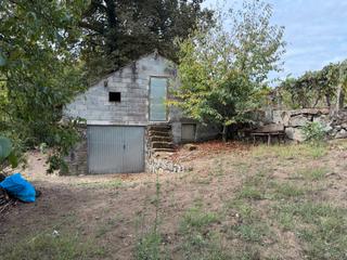 Finca rústica a Cortegada. En venta pequeña bodega en cortegada