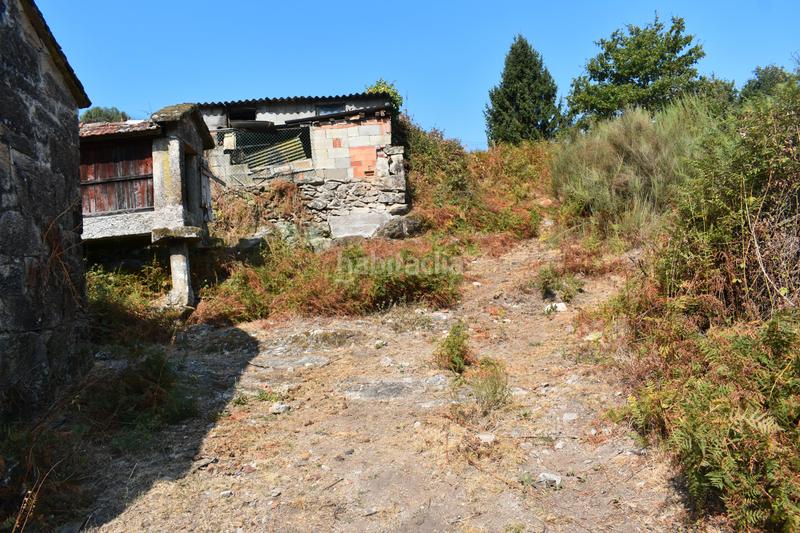 Foto 8b3e4141-5578-490a-83c7-b67622fcf052. Casa a Covelo (O)