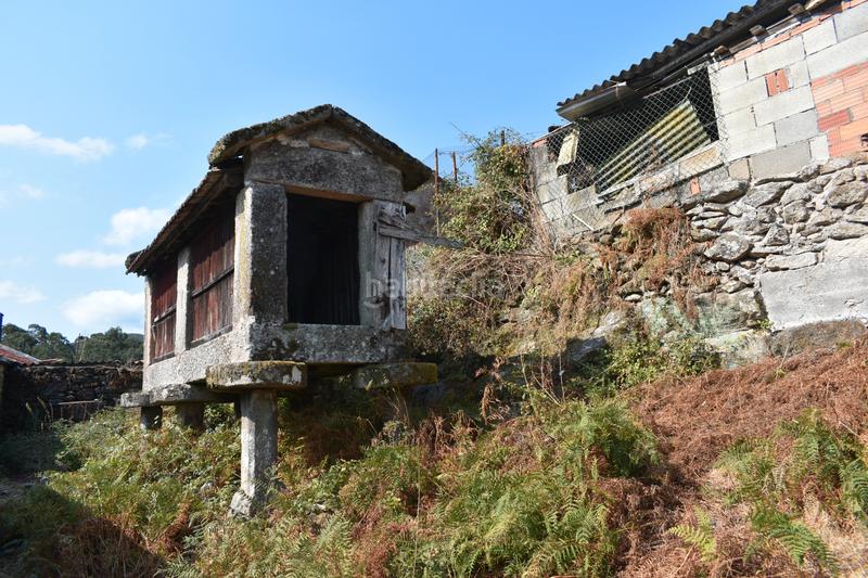 Foto fac013a7-ea7d-416d-97ac-9068f6b5ee80. Casa a Covelo (O)