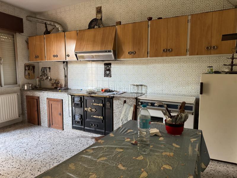 Foto 0b78c4ee-4a03-4051-b757-a38f13ce72f7. Casa en venta casa habitable en Arbo