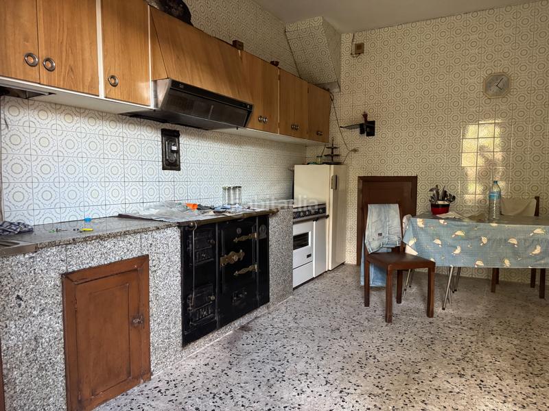 Foto 1b27b371-263b-43f6-b42b-9a199c3c4145. Casa en venta casa habitable en Arbo