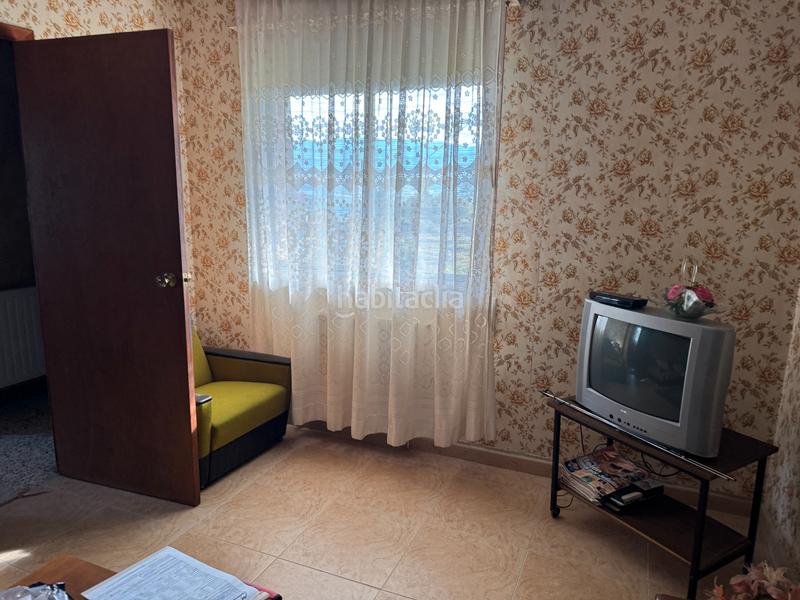 Foto 25cc5ede-fb51-46af-8a3a-aa216934bf92. Casa en venta casa habitable en Arbo