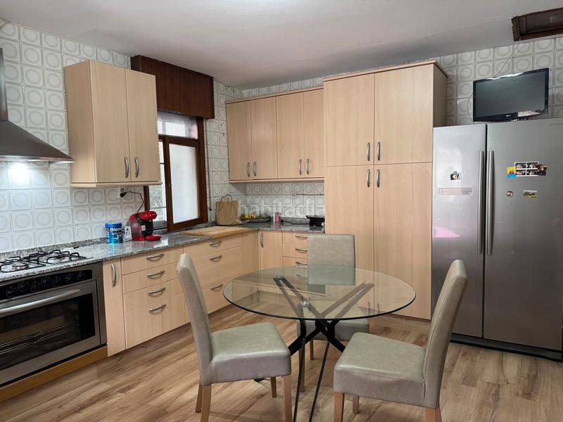 Foto 6a7d9e39-2246-4505-a438-1d5cd359109d. Alquiler casa en alquiler casa en Avión