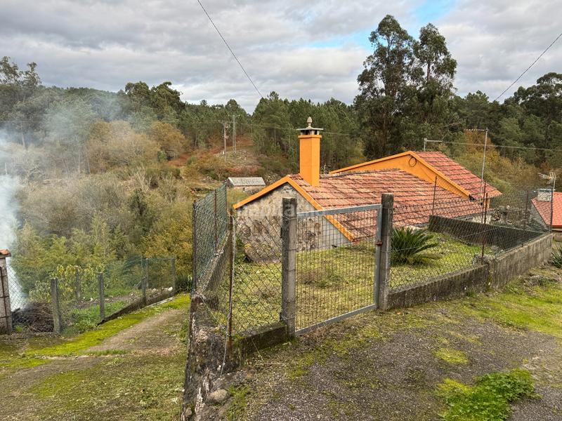 Foto 410b3636-c8cf-4b3a-a47a-64f44d702449. Casa en venta casa habitable en a cañiza en Cañiza (A)