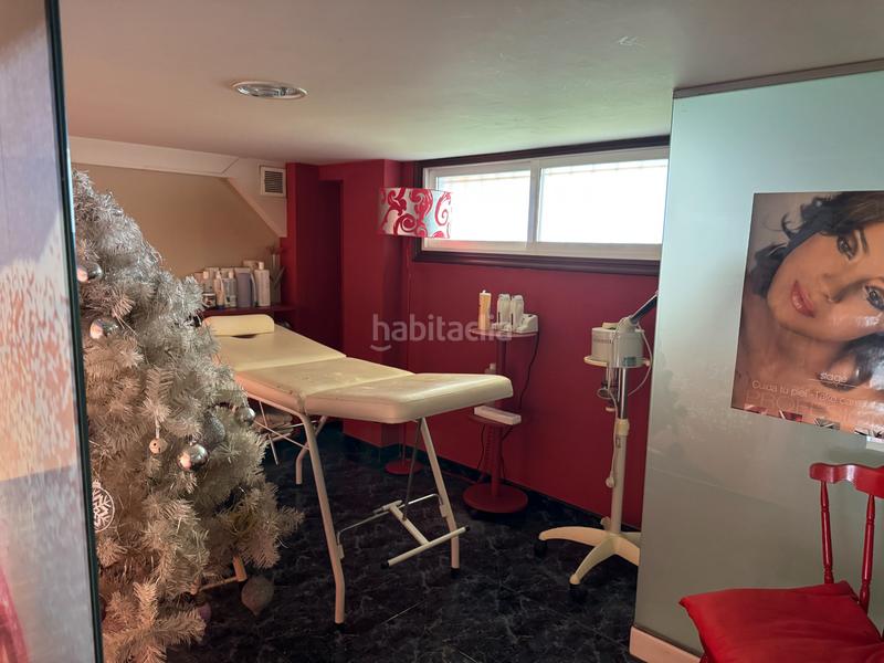 Foto 51e30e1c-a16f-4a43-ac82-6b5493b7c869. Local comercial amb calefacció a Lavadores Vigo