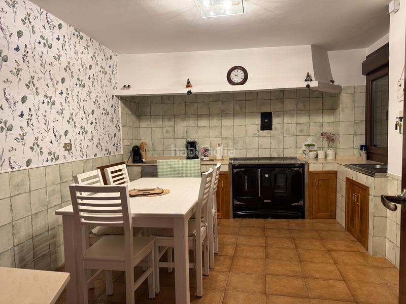 Foto cd7697c9-94cc-4963-ad31-b81c07e48401. Alquiler casa adosada casita en alquiler en Arbo