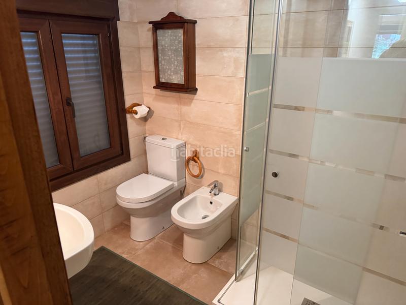 Foto dc4dc044-3e5f-4e2d-be76-d4740a13e548. Alquiler casa adosada casita en alquiler en Arbo