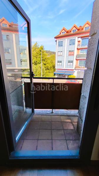 Foto 5f7688b3-3ece-45ef-985a-a7c701deb368. Casa pareada chalet pareado con piscina y ascensor en el centro en Gondomar