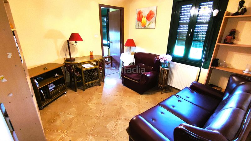 Foto 424a388c-3fa5-43a0-bc40-7fc3172b5107. Towny house with heating parking in Gondomar