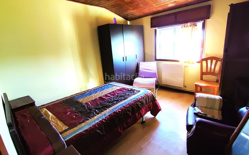 Foto 6901b068-80da-41b9-af70-37e494ff5cc7. Towny house with heating parking in Gondomar