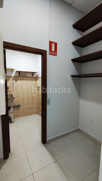 Foto 8c8e27fb-b576-40bb-b34d-88bfbefc8ec6. Local comercial en rúa rosalía de castro 13a bajo comercial acondicionado en Gondomar
