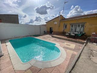 Maison à Calle la ermita 3. Se vende casa en san juan de la encinilla. ávila