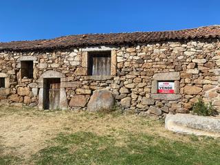 Mas  Calle del rio. Casa para reformar en san martín de la vega del alberche, ávila