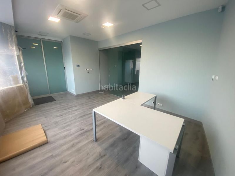 Foto 60bd958d-bb2e-4d65-afd0-397d1430f4fd. Local comercial a Centro Ávila