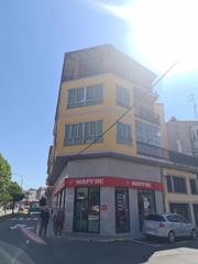Édifice  N/a. Edificio residencial en pleno cento de arévalo