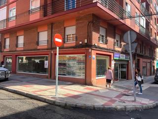 Local commercial  N/a. Local en calle sancho ordoñez 1, san mamés, león