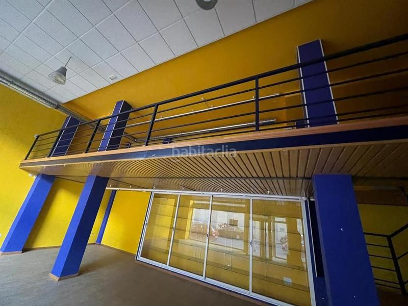 Foto ec2276da-71ab-40fd-bf90-fa40373b57e6. Locale commerciale in Centro Ponferrada