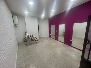 Local Comercial en Calle Duque de Alba
