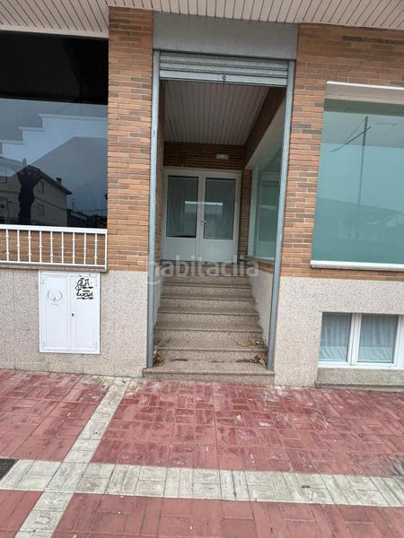 Foto 0548ae50-1756-40f9-a80f-ce22de1cb194. Local comercial a Navas del Marqués (Las)