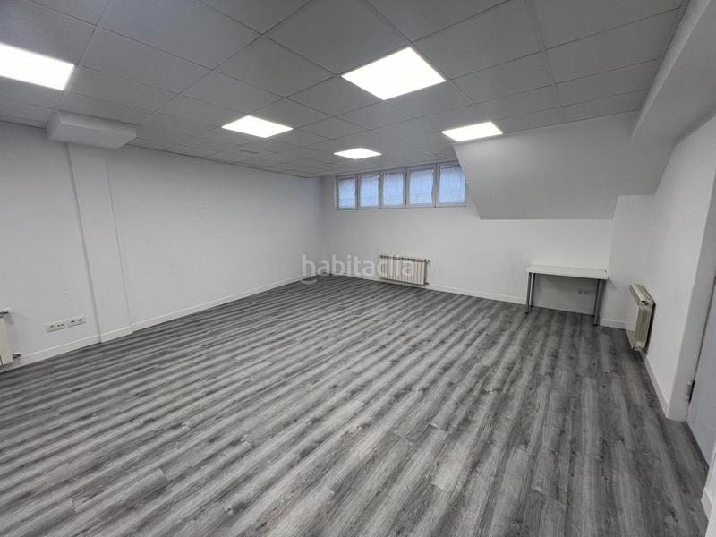 Foto 5127dee4-d3b0-4a7c-85b1-6a5925ae4580. Local comercial a Navas del Marqués (Las)