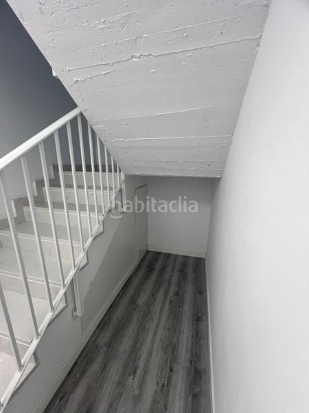 Foto 5d70d438-1318-4a74-aaf8-5e3c74a3bbcf. Local comercial a Navas del Marqués (Las)