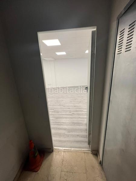 Foto 7a3fa0d2-23da-4ed7-9587-e8313d4ba4eb. Local comercial a Navas del Marqués (Las)