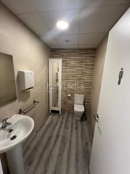 Foto a5694b61-0a31-479b-b194-2102e2859059. Local comercial a Navas del Marqués (Las)