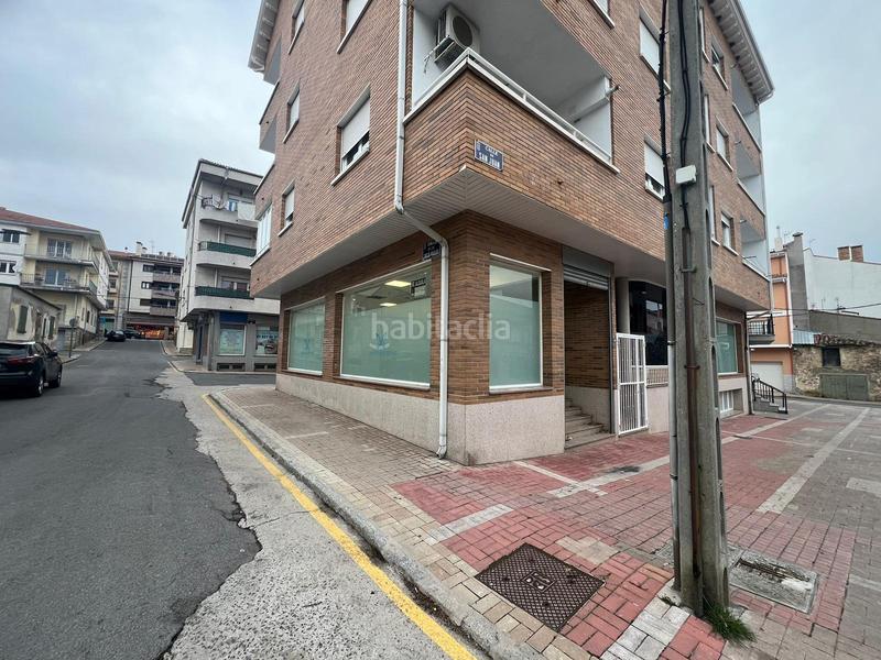 Foto b0e9d88e-5d4b-4340-9cc3-9658275252d3. Local comercial a Navas del Marqués (Las)