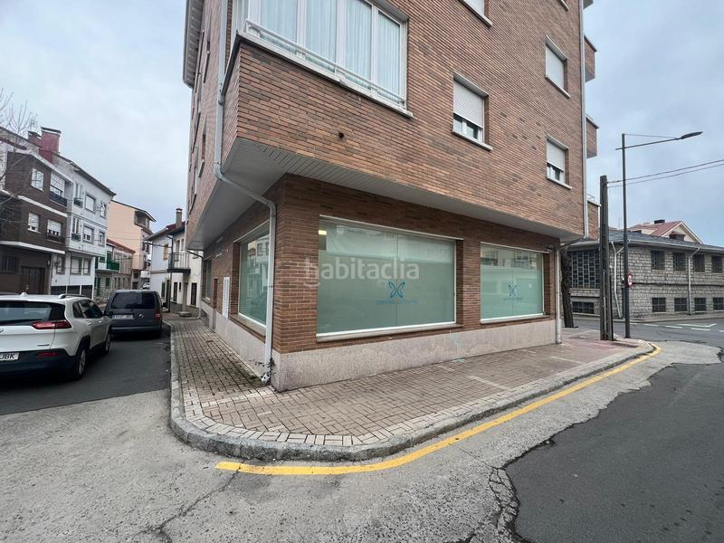 Foto b41599a3-cb3d-4725-9bef-a4f03efe8333. Local comercial a Navas del Marqués (Las)