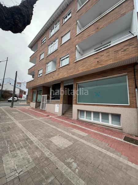 Foto d62203d6-f0f7-49f3-b227-ece15b7f38d6. Local comercial a Navas del Marqués (Las)