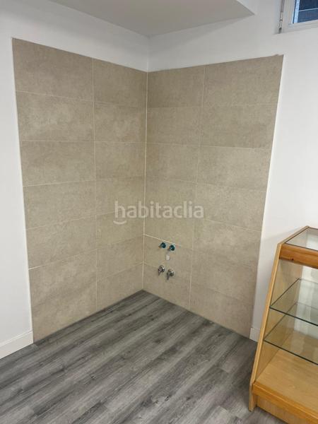 Foto e7646df8-70bf-4bb5-bd0b-8a7795e30a5e. Local comercial a Navas del Marqués (Las)