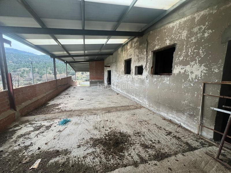 Foto c2eb3bbd-6205-4673-aec5-6d8b90076d9d. Local comercial a San Bartolomé de Pinares