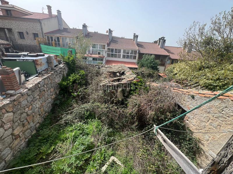 Foto 24e8f378-8e7b-477e-9692-a29d53e6dc95. Casa aparellada a Murallas Ávila