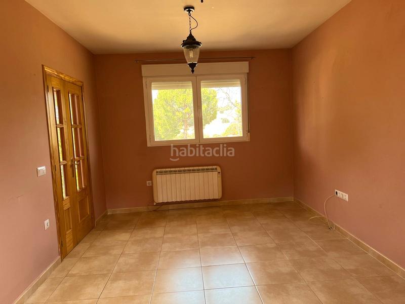 Foto 10fe8047-38ca-4feb-9233-f9a6d09ab0aa. Xalet amb xemeneia calefacció a Peñalba de Ávila