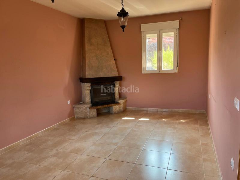 Foto 198a3111-dfb3-47e7-9573-d06aca18d4ac. Xalet amb xemeneia calefacció a Peñalba de Ávila