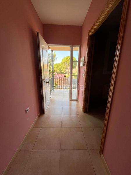 Foto b8dd0ba7-a736-4426-a760-a506bcef53a6. Xalet amb xemeneia calefacció a Peñalba de Ávila