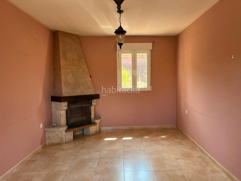 Foto dda2ccb2-dc0c-49bf-917b-9d4f57474d38. Xalet amb xemeneia calefacció a Peñalba de Ávila