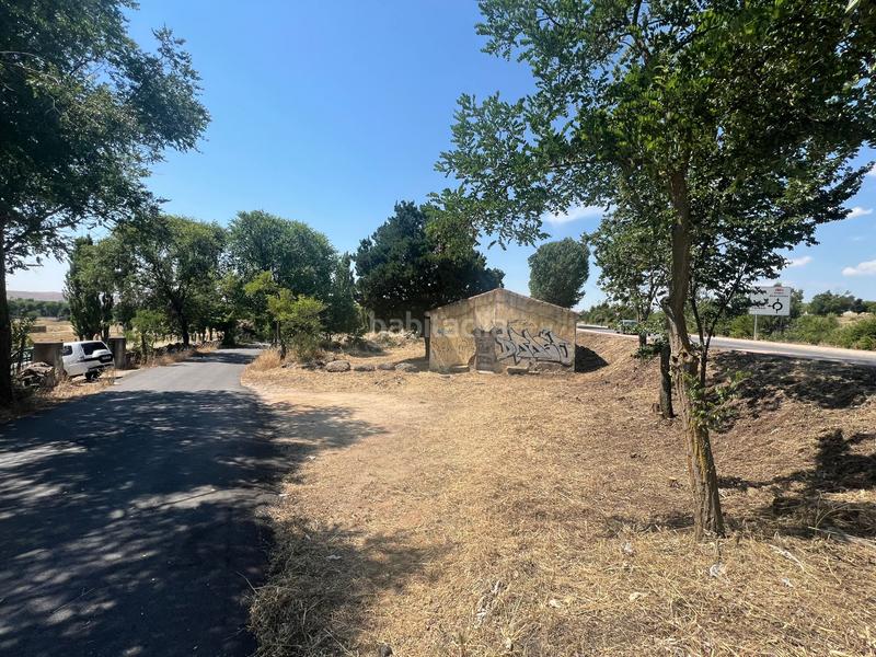 Foto d5c55c48-28bb-4c14-9407-0aeba391c867. Fondo rustico in Cuatro Postes Ávila