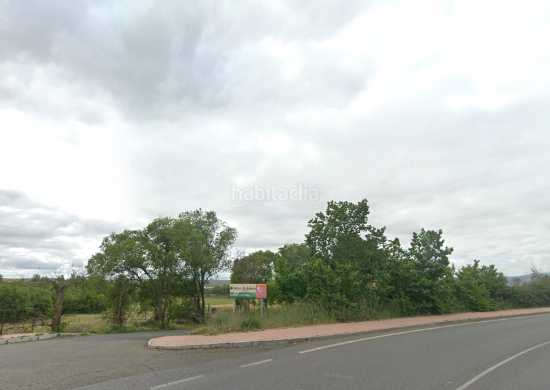 Foto f9ffdd73-c84a-40d7-8030-2916c27cc64c. Fondo rustico in Cuatro Postes Ávila