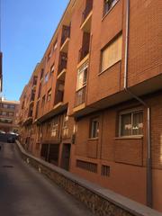 Location Appartement  Calle jesús del gran poder. Piso junto al hospital provincial