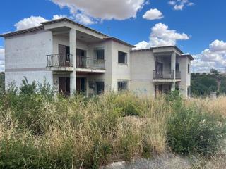 Chalet  Avenida de emilio romero. Chalet en avenida de emilio romero, arévalo, ávila