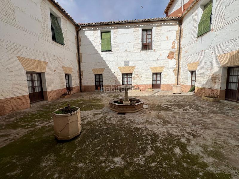 Foto e23b8a1c-a082-4dc5-952b-531fb27ce194. Building in Manzanares