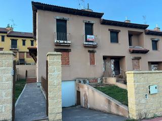 Edifici a Tiemblo (El). Lote de 13 chalet en el tiemblo