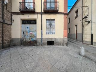 Parking voiture  Calle sancho dávila. Garaje junto al mercado chico