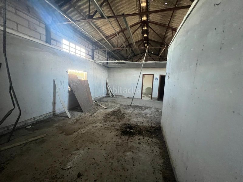 Foto 3b3d8480-48e6-46d8-baa8-8df187397d10. Nau industrial a Colilla (La)