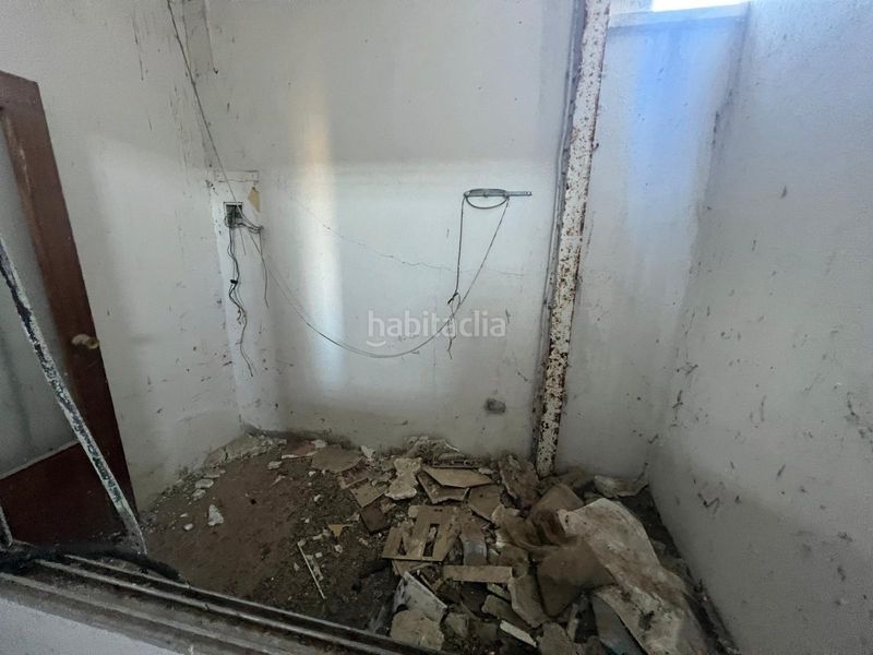 Foto bb5434a6-2aa7-459b-8b36-68ff44c074c3. Nau industrial a Colilla (La)