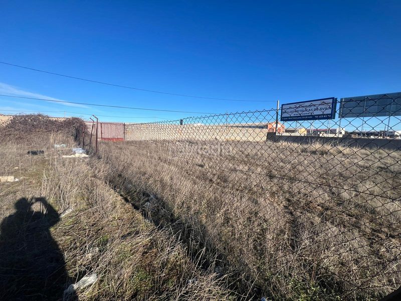 Foto f25c30fe-eb6d-462c-aa4d-4cf14bc87c8a. Nau industrial a Colilla (La)