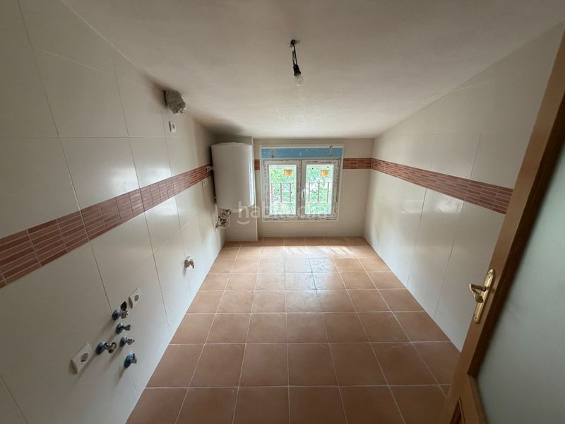 Foto 05e8004a-6f97-4a5d-8c83-e1197b2ead2b. Àtic amb calefacció a San Bartolomé de Pinares